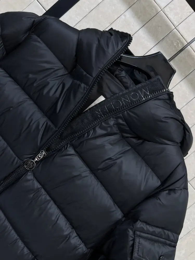 Moncler Куртка женская — Фото 2