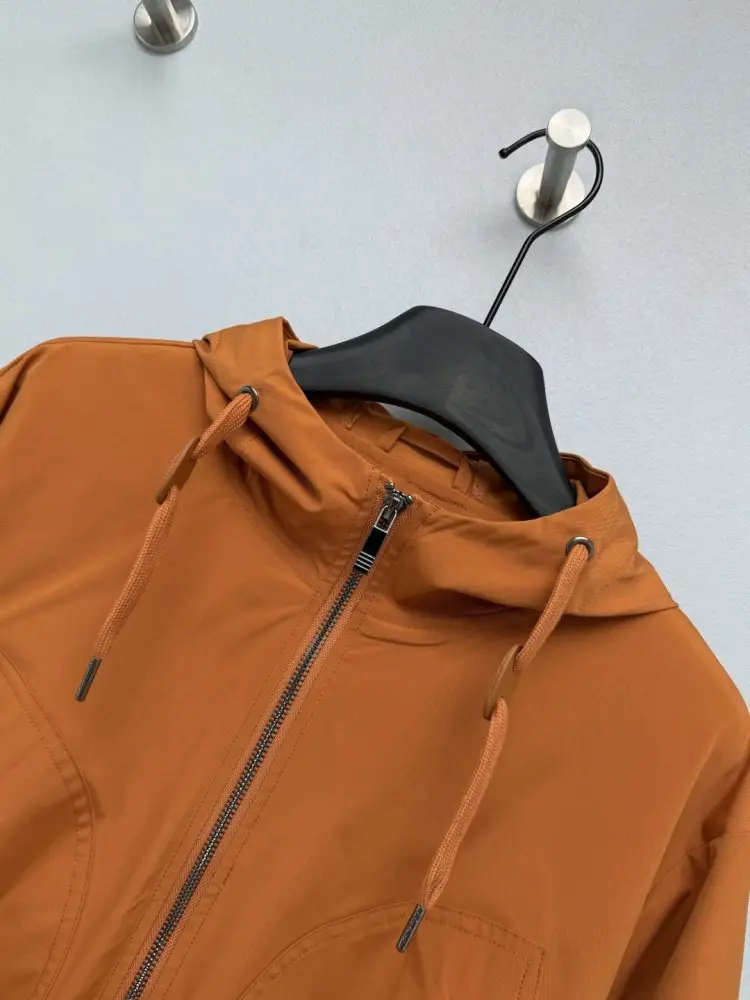 Moncler Куртка женская — Фото 2
