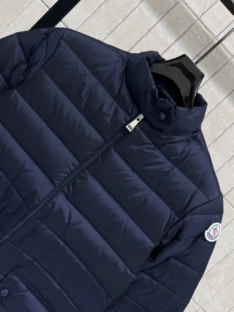 Moncler Куртка жіноча — Фото 2