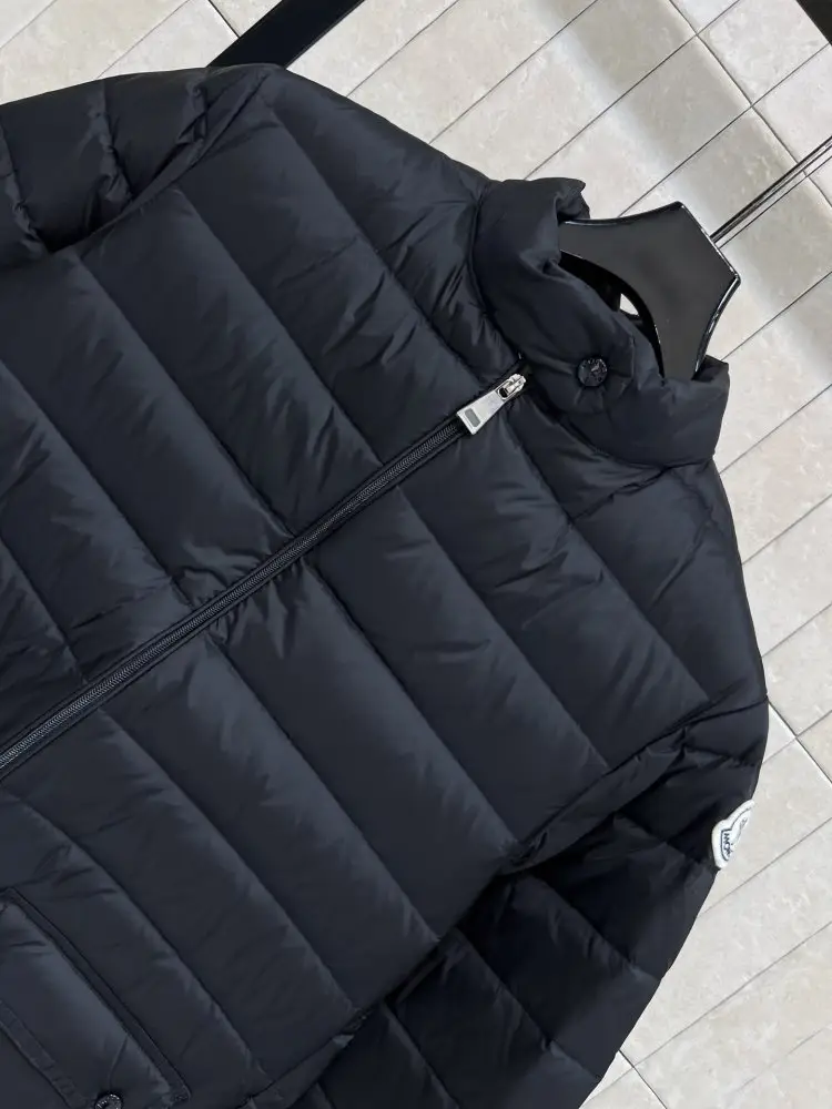 Moncler Куртка жіноча — Фото 2
