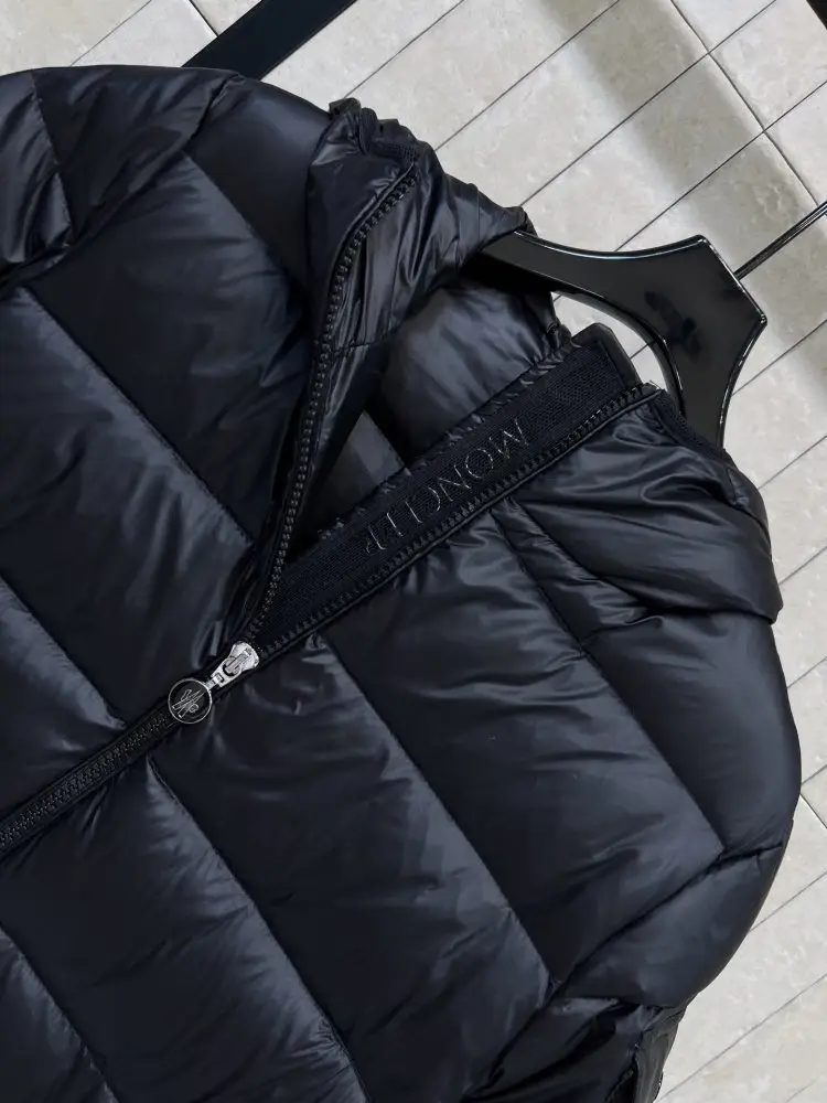 Moncler Куртка жіноча — Фото 2
