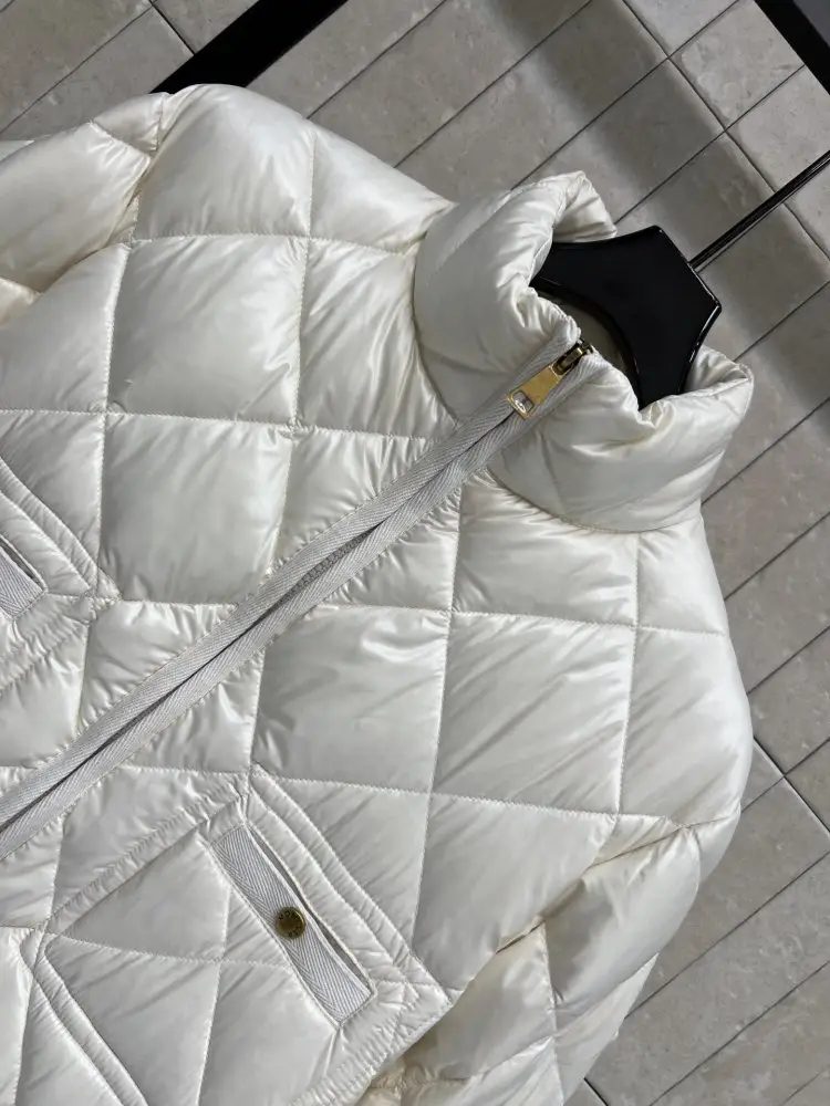 Moncler Куртка женская — Фото 2