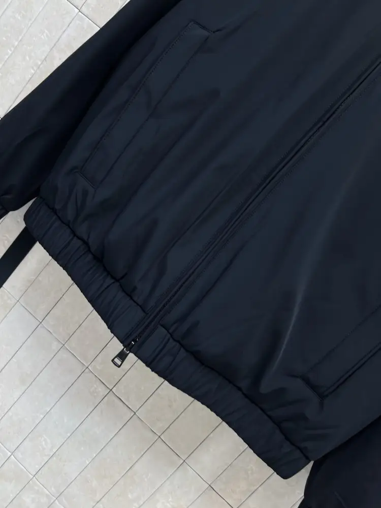 Moncler Jacket women's — Photo 3