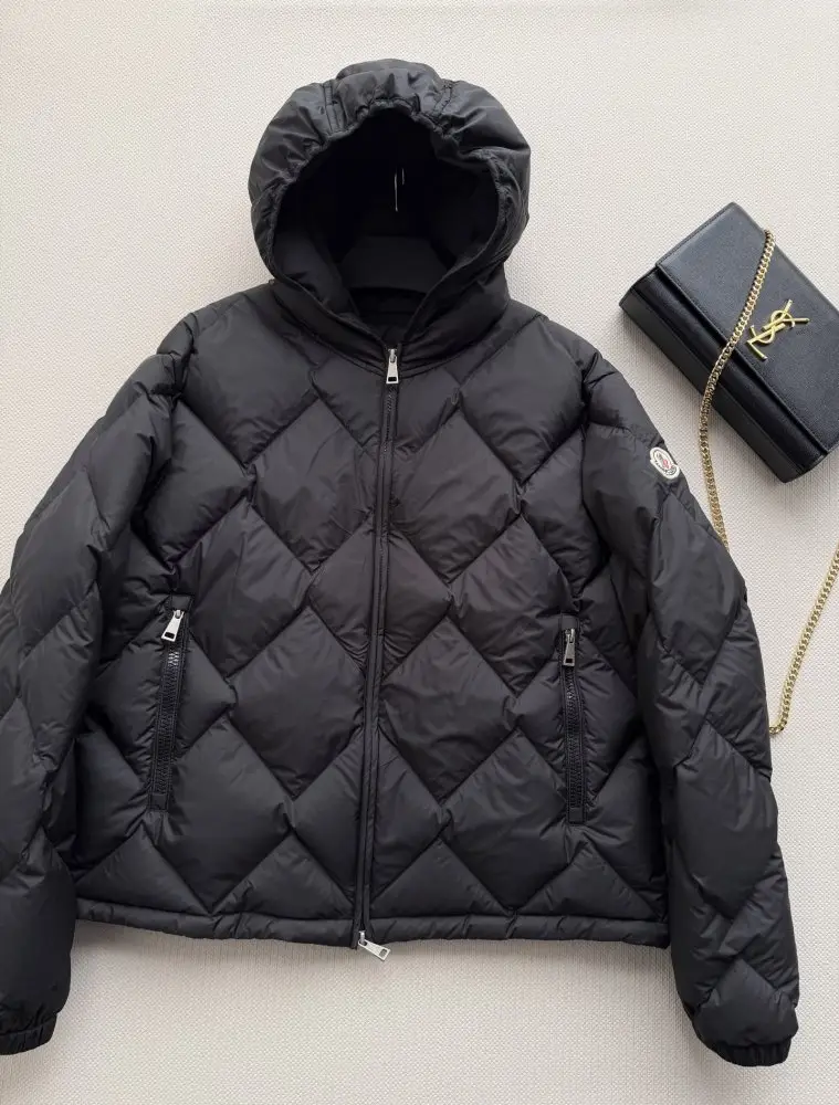 Moncler Куртка женская — Фото 3