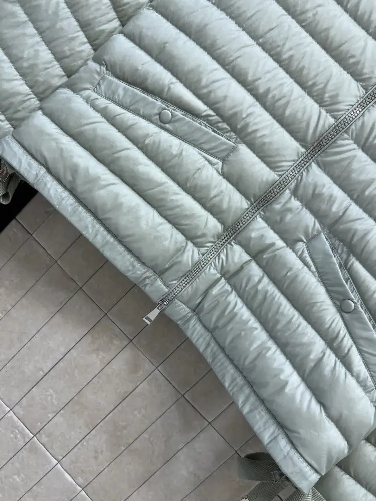 Moncler Куртка женская — Фото 3