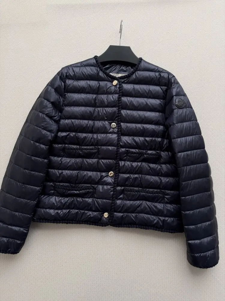 Moncler Куртка женская — Фото 3