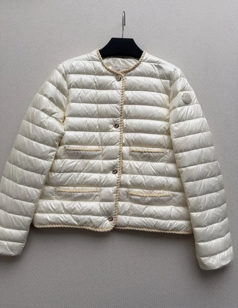 Moncler Куртка женская — Фото 3