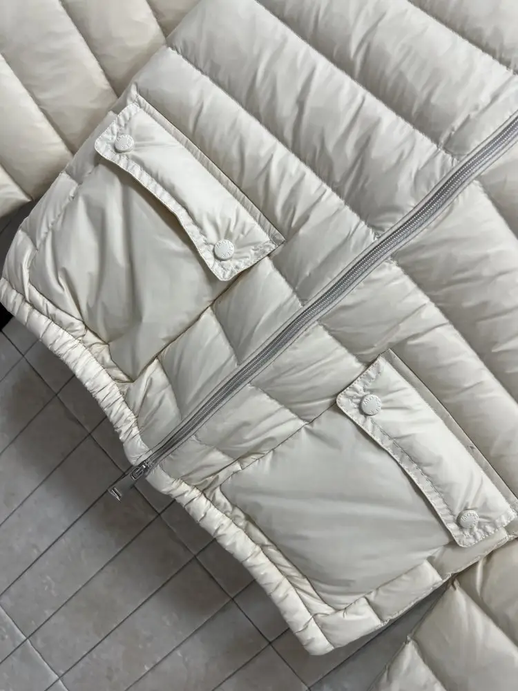 Moncler Куртка жіноча — Фото 3