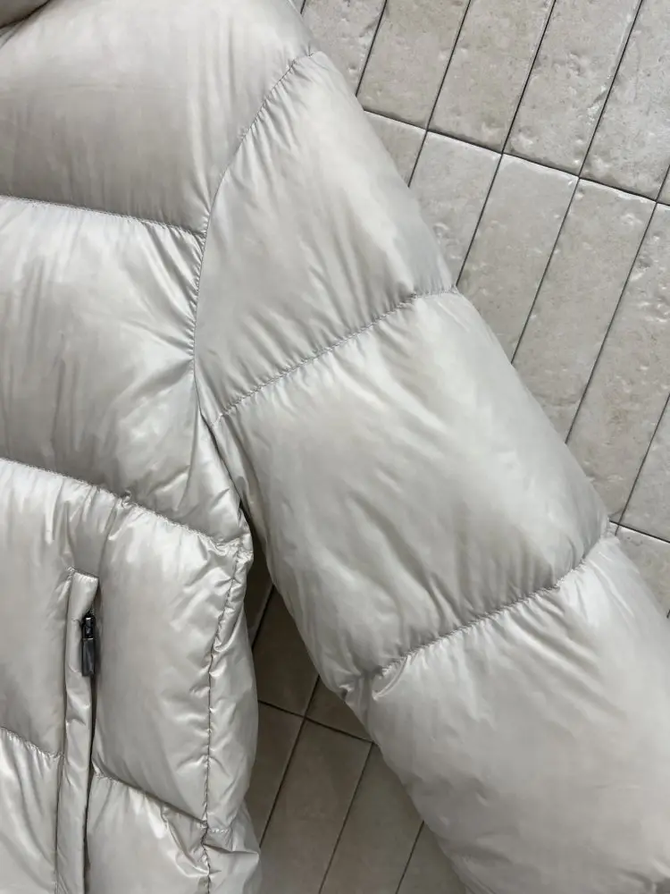 Moncler Jacket women's — Photo 4