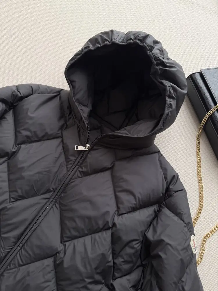 Moncler Куртка женская — Фото 4