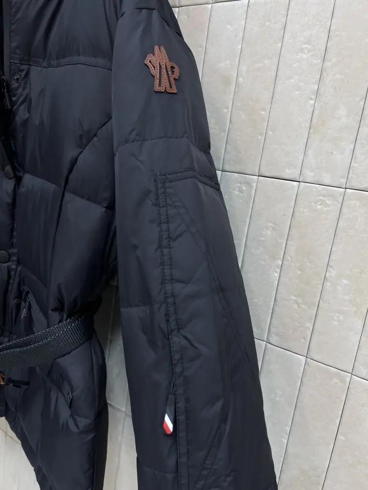 Moncler Куртка женская — Фото 4