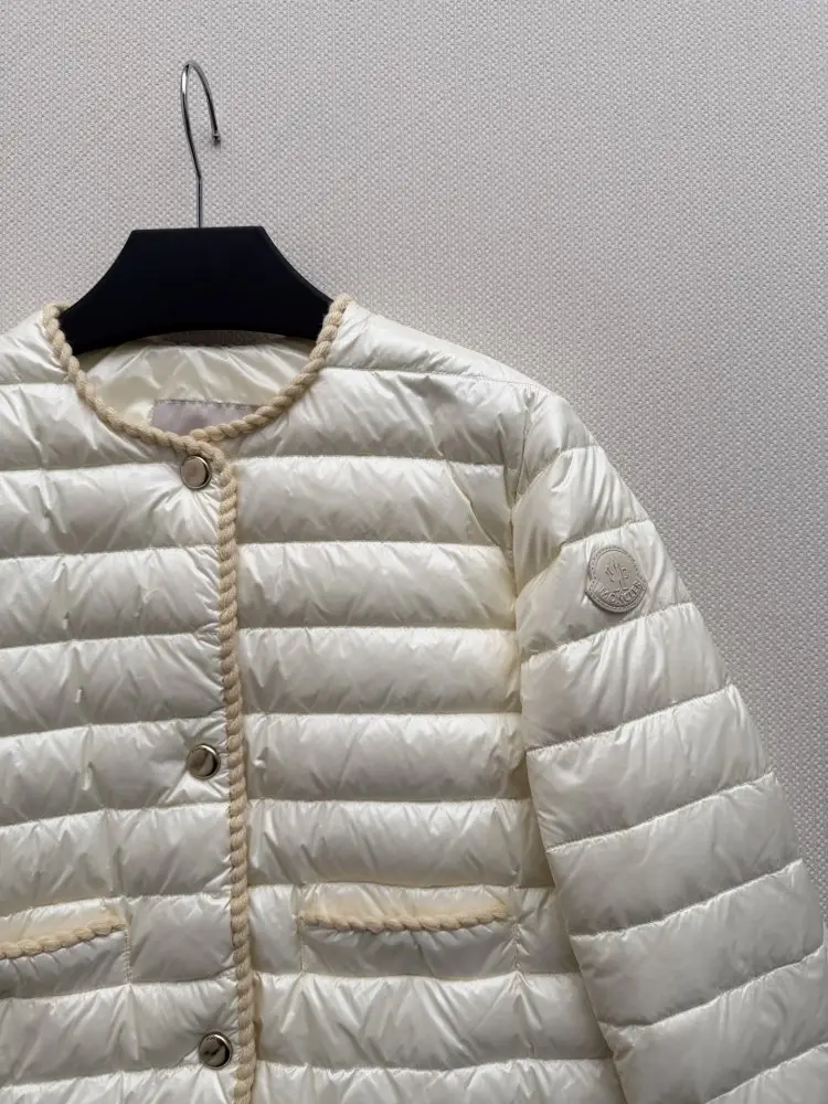 Moncler Куртка женская — Фото 4