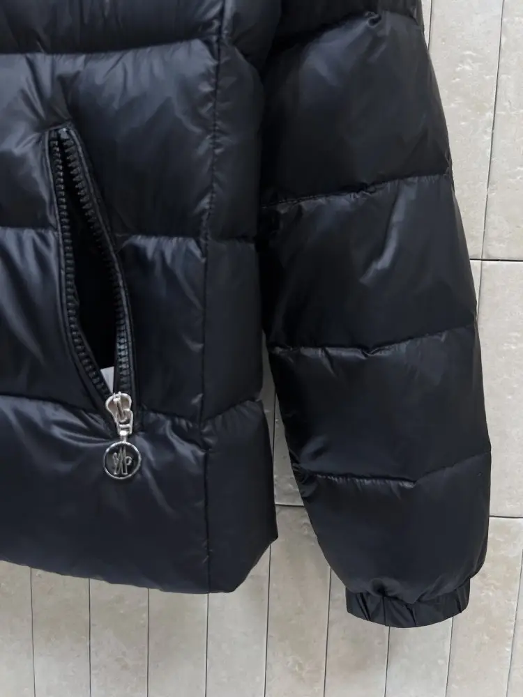 Moncler Куртка жіноча — Фото 4