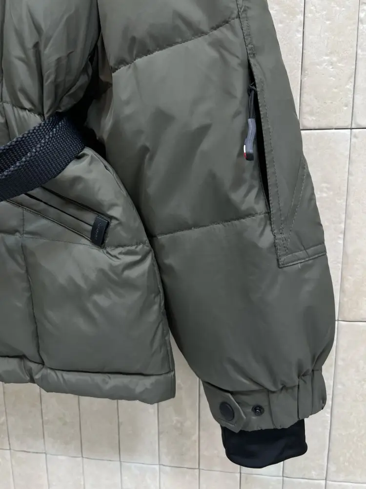 Moncler Куртка женская — Фото 4