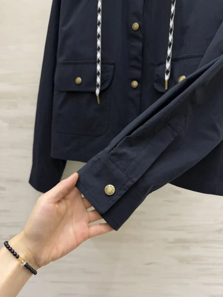 Moncler Jacket women's — Photo 5