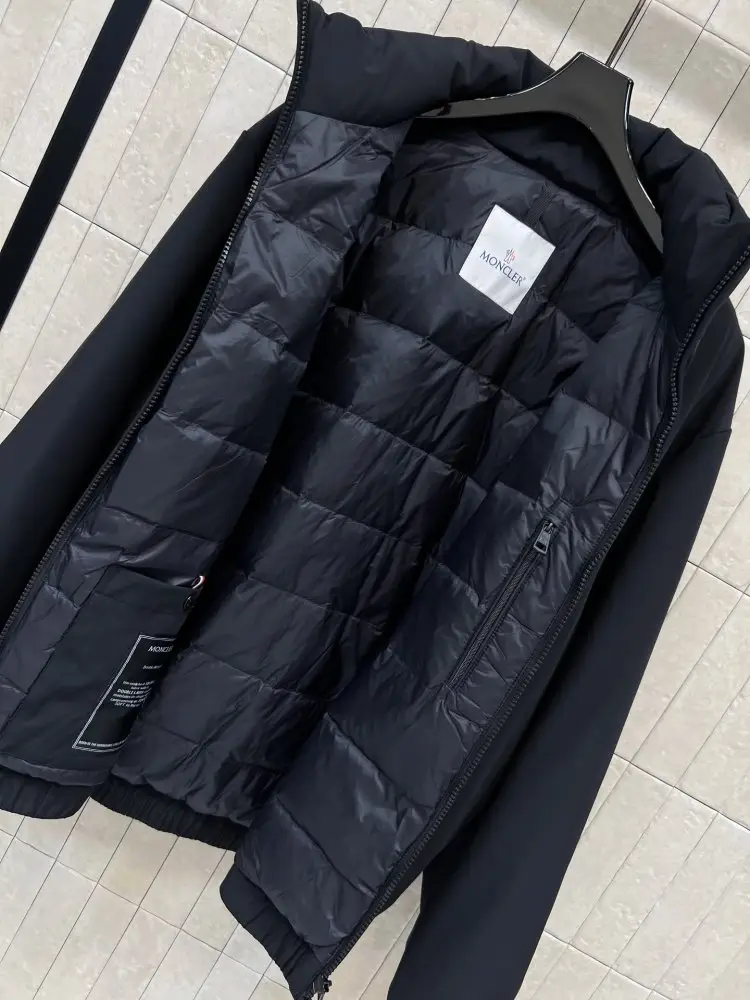 Moncler Jacket women's — Photo 5