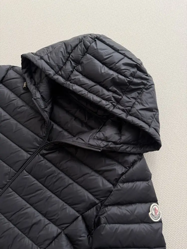 Moncler Jacket women's — Photo 5