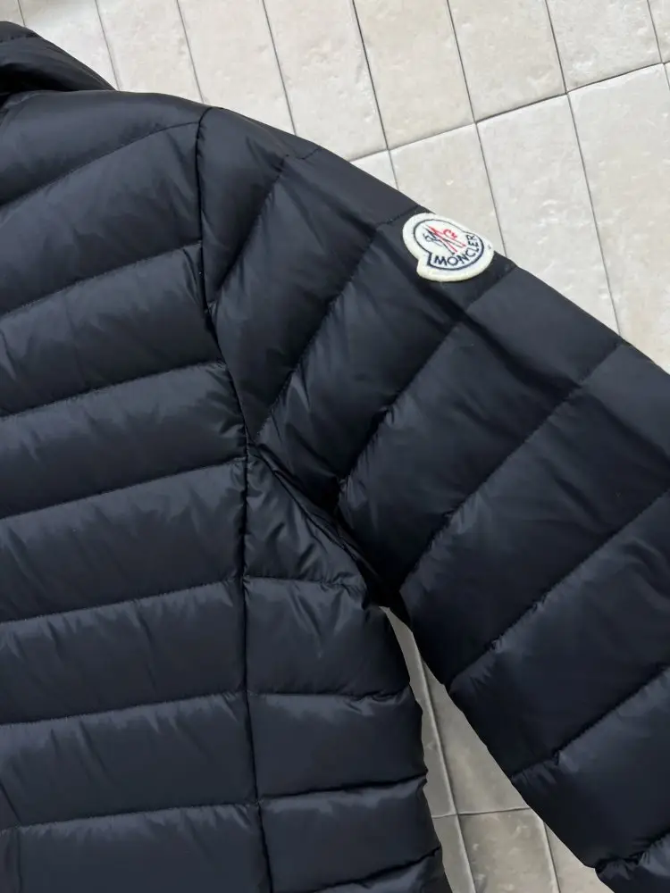 Moncler Куртка женская — Фото 5