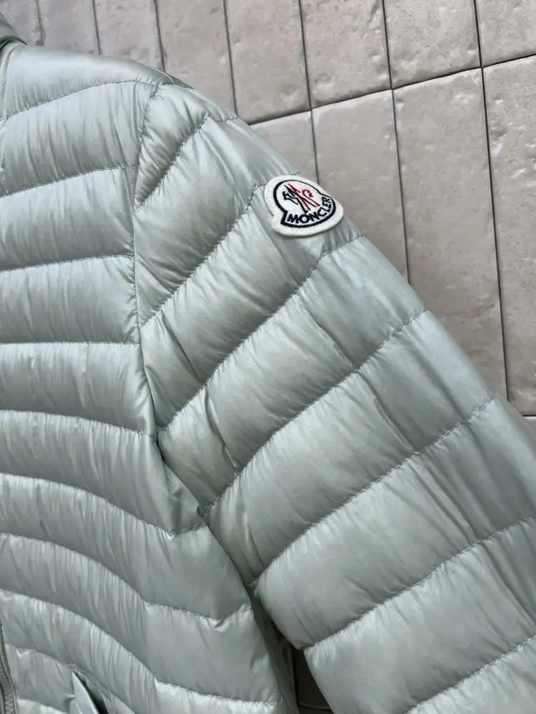 Moncler Куртка женская — Фото 5