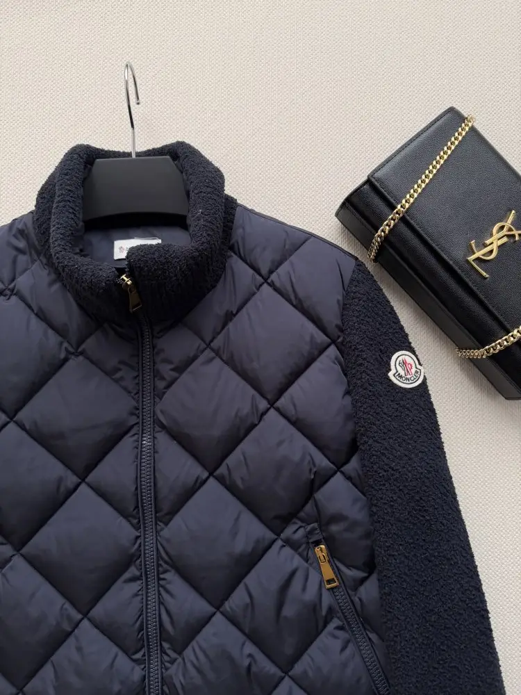 Moncler Jacket women's — Photo 5