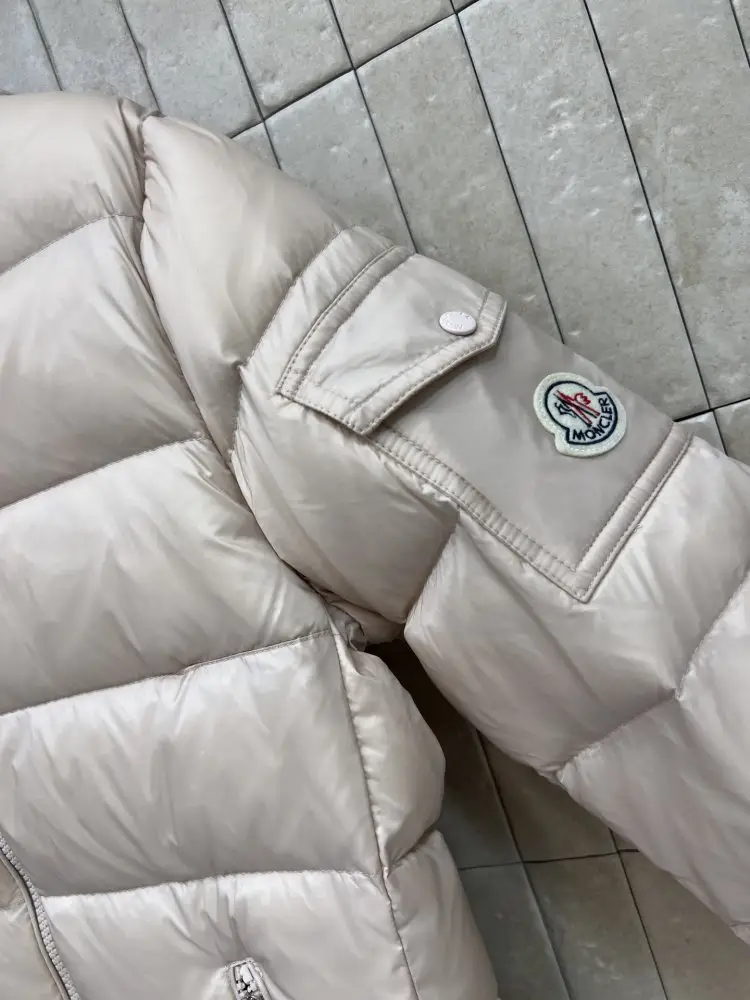 Moncler Куртка жіноча — Фото 5