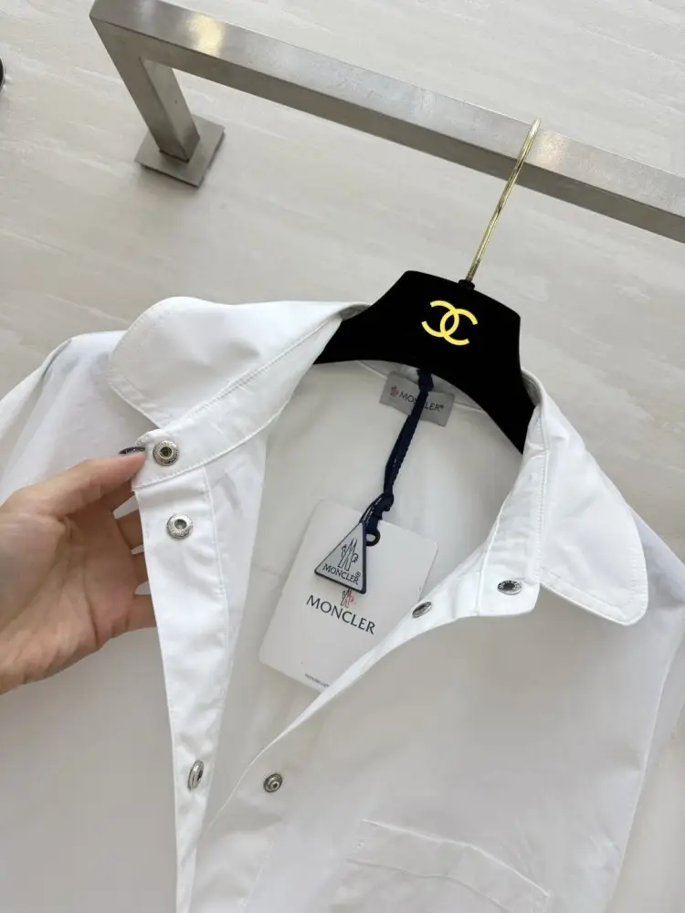 Moncler Куртка женская — Фото 5