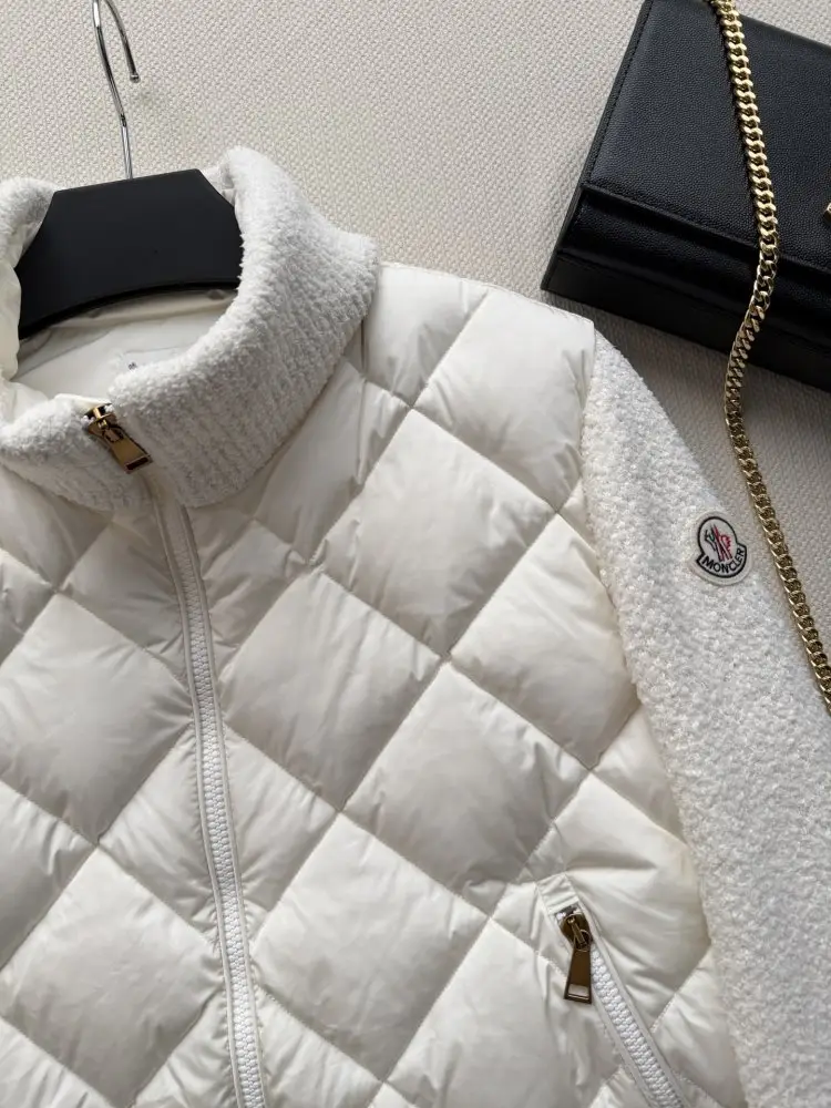 Moncler Куртка женская — Фото 5