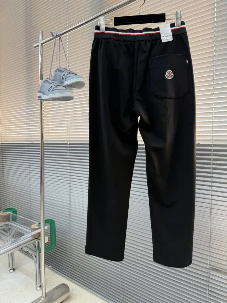 Moncler Pants sport men's — Photo 2