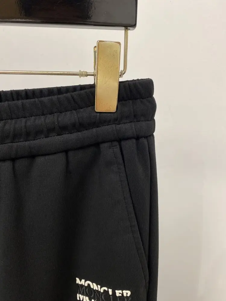 Moncler Pants sport men's — Photo 4