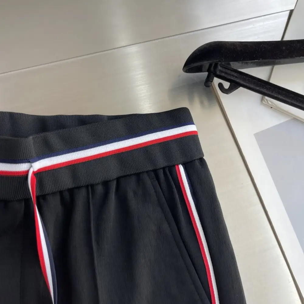 Moncler Pants sport men's — Photo 5
