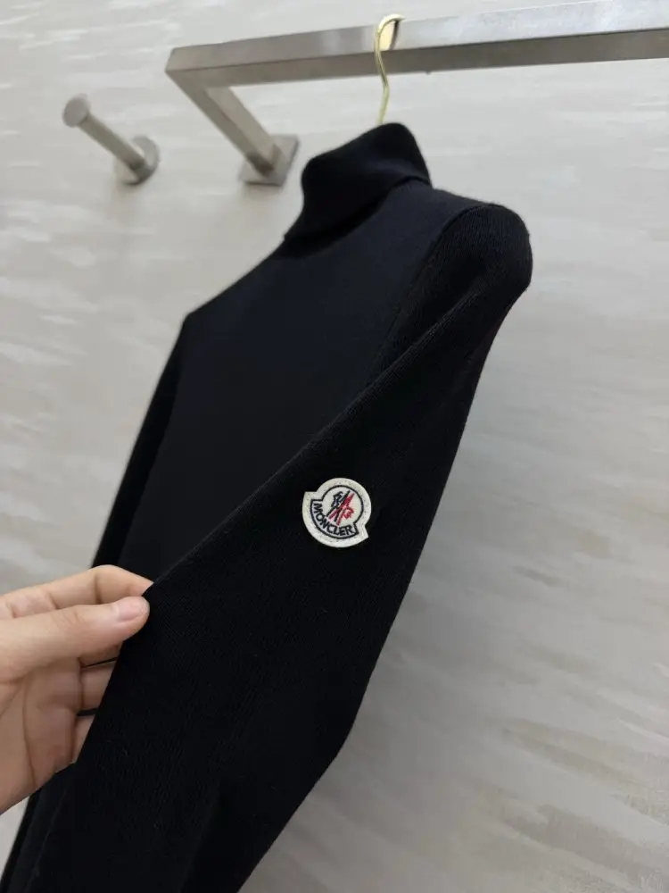 Moncler Светр жіночий — Фото 3