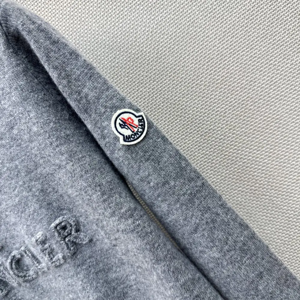 Moncler Светр жіночий — Фото 5