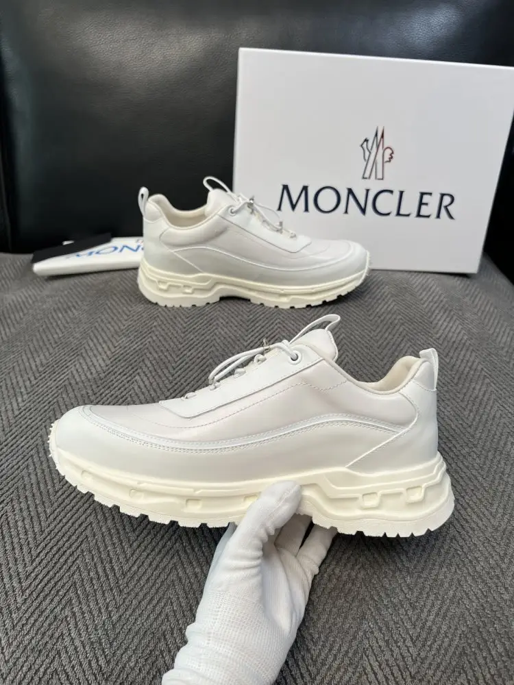 Moncler Sneakers men's — Photo 5