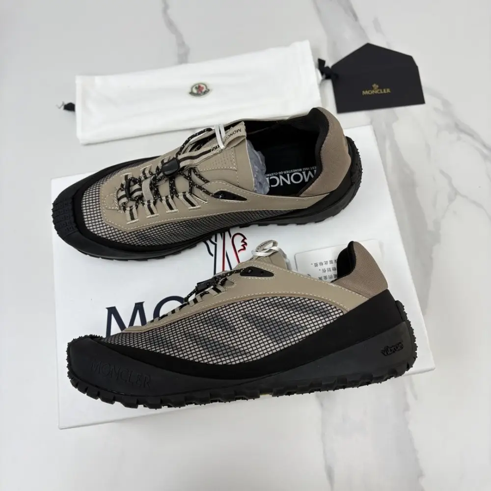 Moncler Sneakers — Photo 3