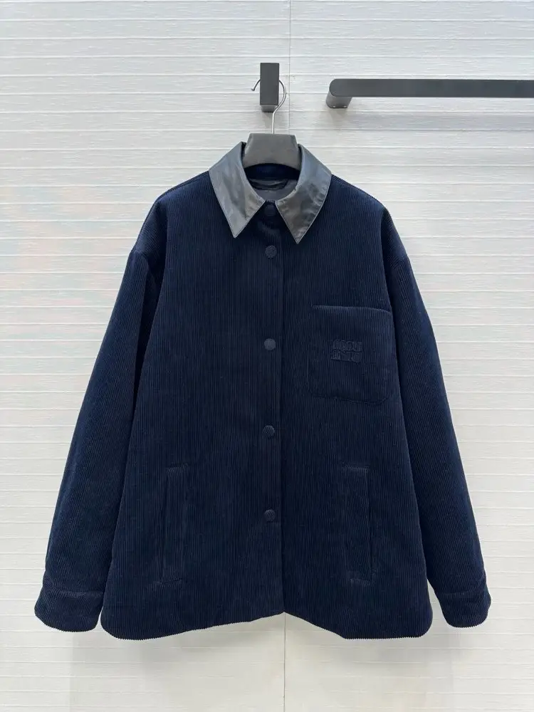 Moncler — Stylish coat of velveteen