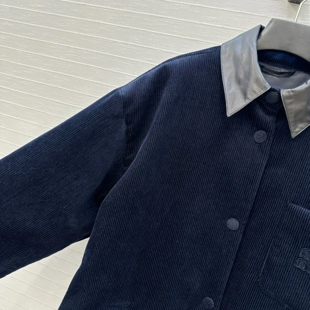 Moncler Stylish coat of velveteen — Photo 3