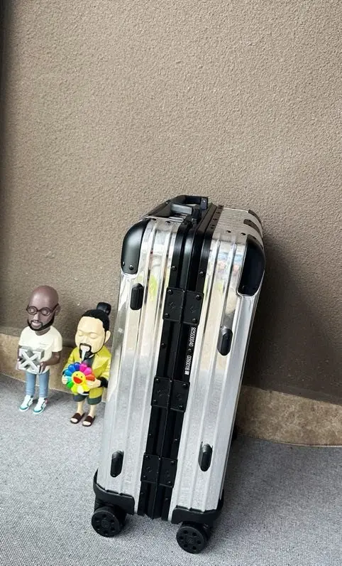 Moncler Чемодан для ручний поклажі Moncler х Rimowa Reflection Silver — Фото 5