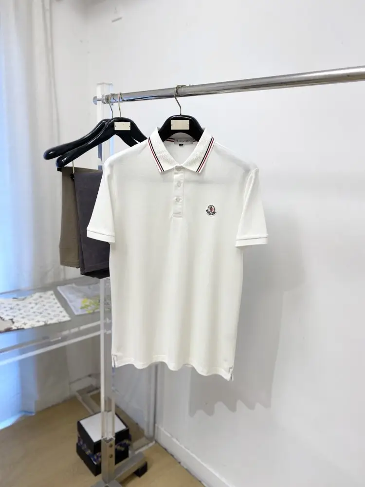 Moncler — Футболка чоловіча