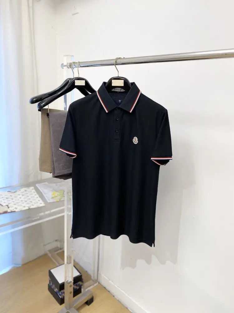 Moncler — Футболка чоловіча
