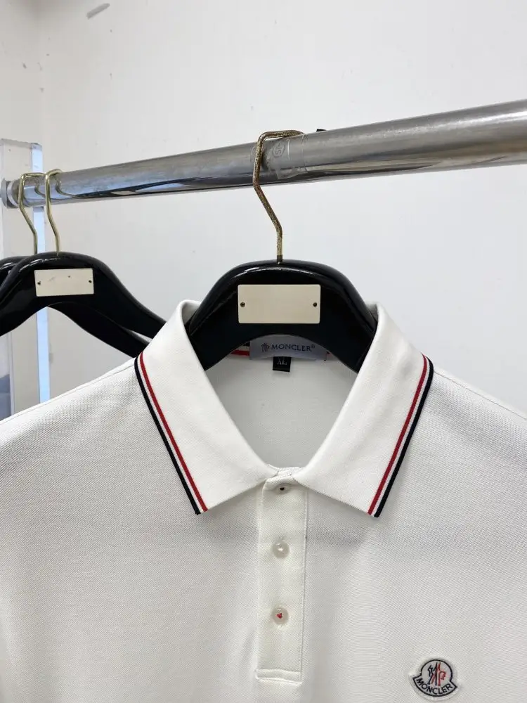 Moncler T-shirt men's — Photo 2
