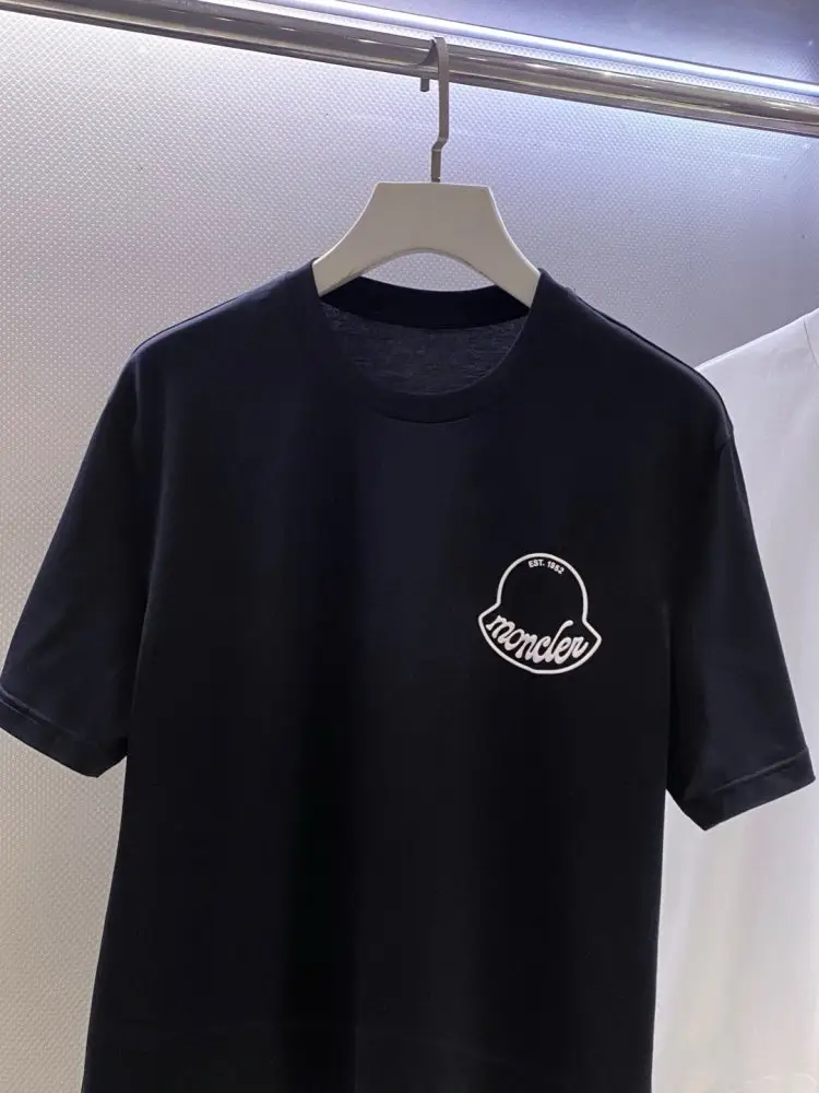 Moncler T-shirt men's — Photo 3