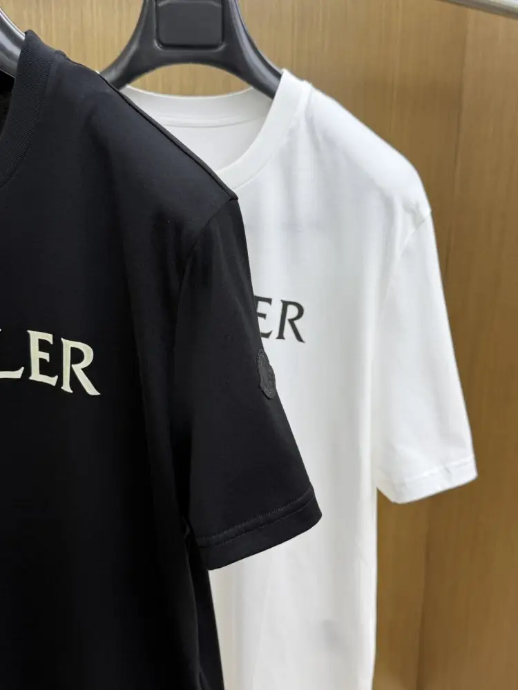 Moncler T-shirt men's — Photo 3