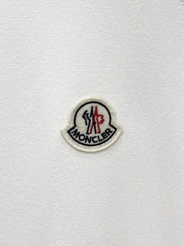 Moncler T-shirt men's — Photo 4
