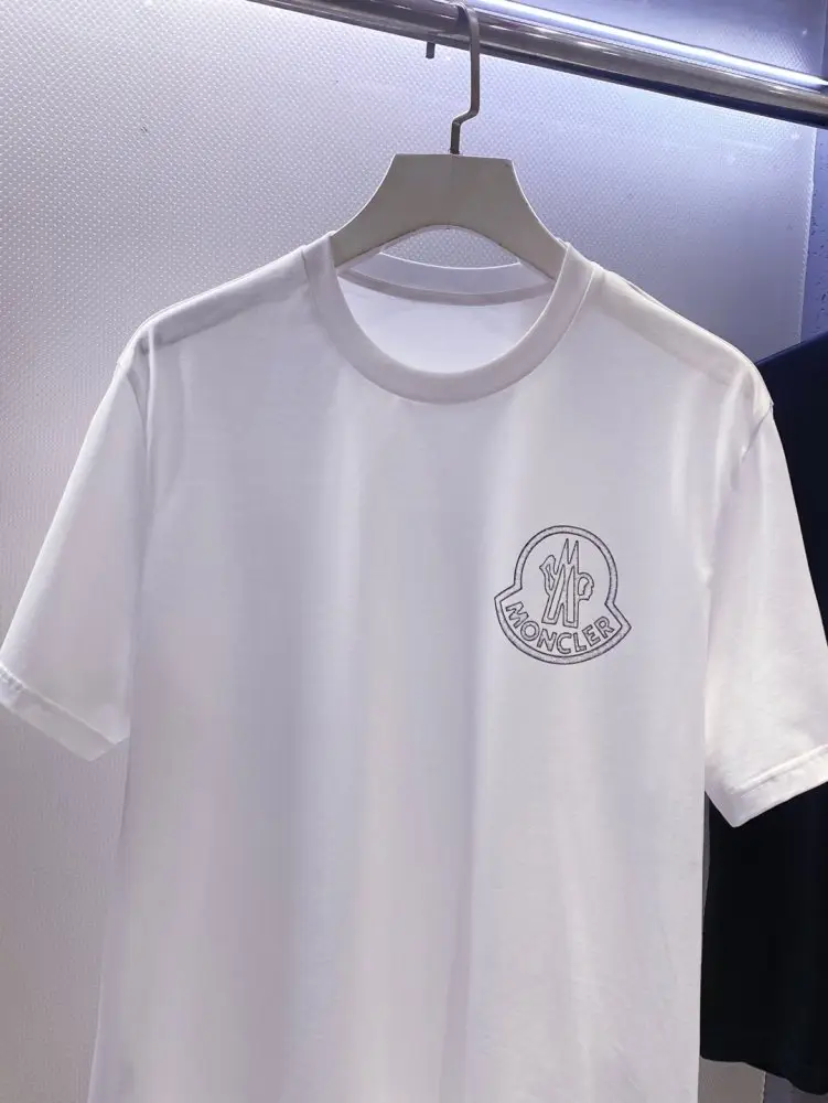 Moncler T-shirt men's — Photo 4
