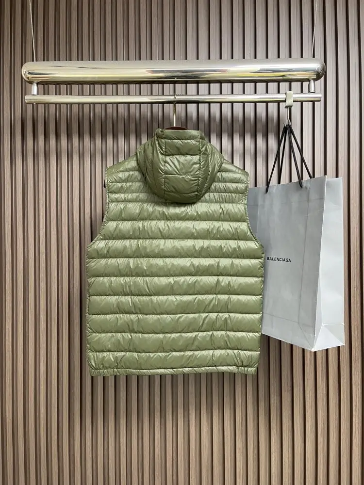 Moncler Жилетка мужская — Фото 2