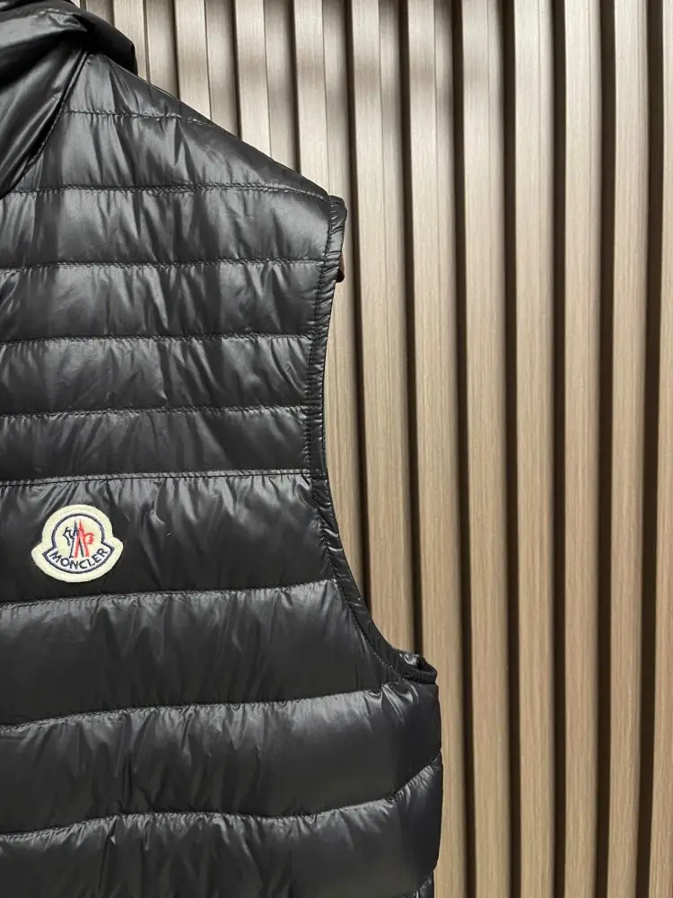 Moncler Жилетка чоловіча — Фото 4