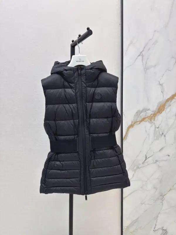 Moncler Vest on feathers women's — Photo 2