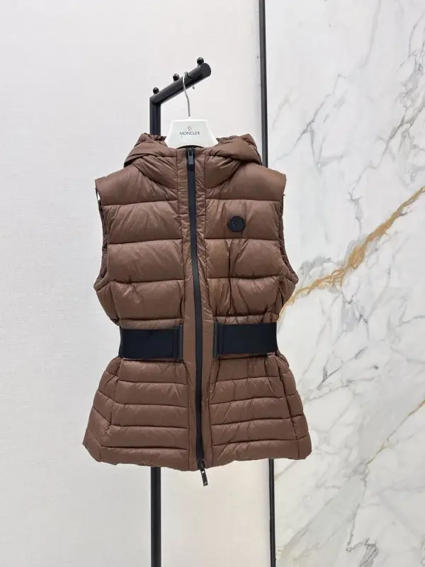 Moncler Жилетка на пуху жіноча — Фото 2