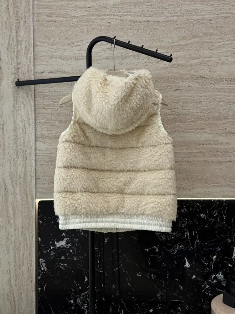 Moncler Жилетка на пуху жіноча — Фото 2