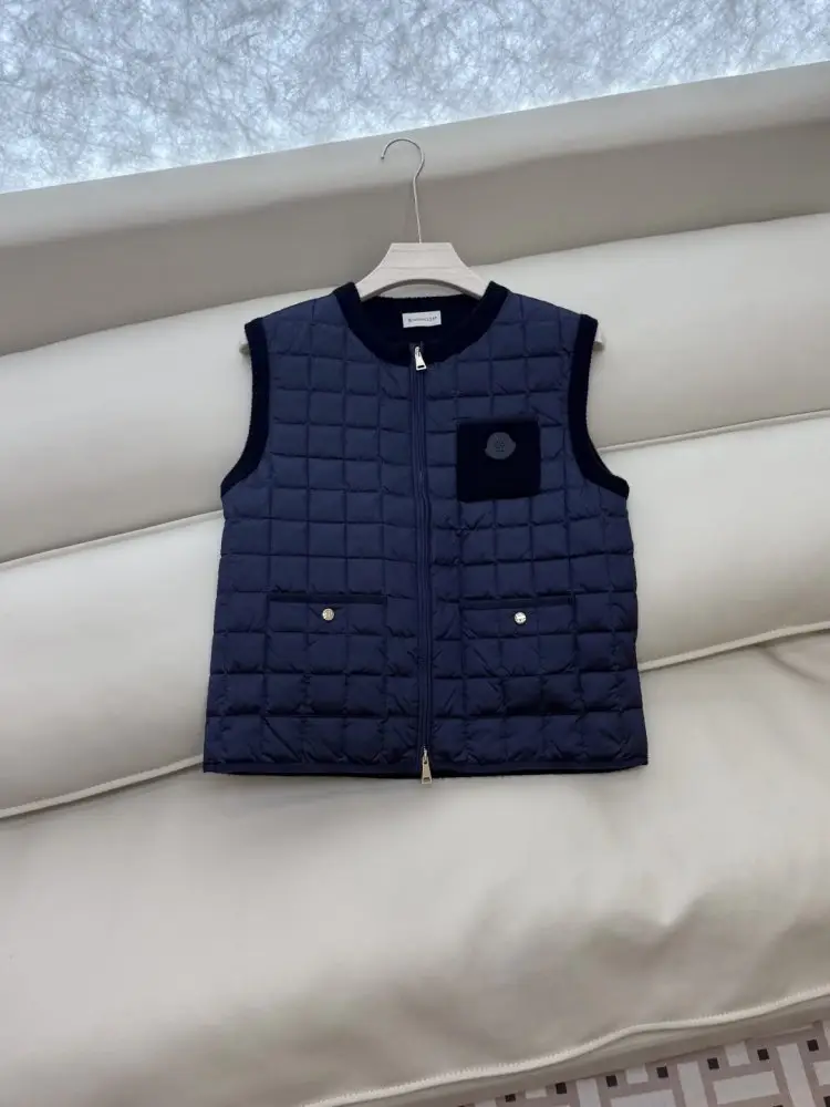 Moncler Жилетка на пуху жіноча — Фото 3